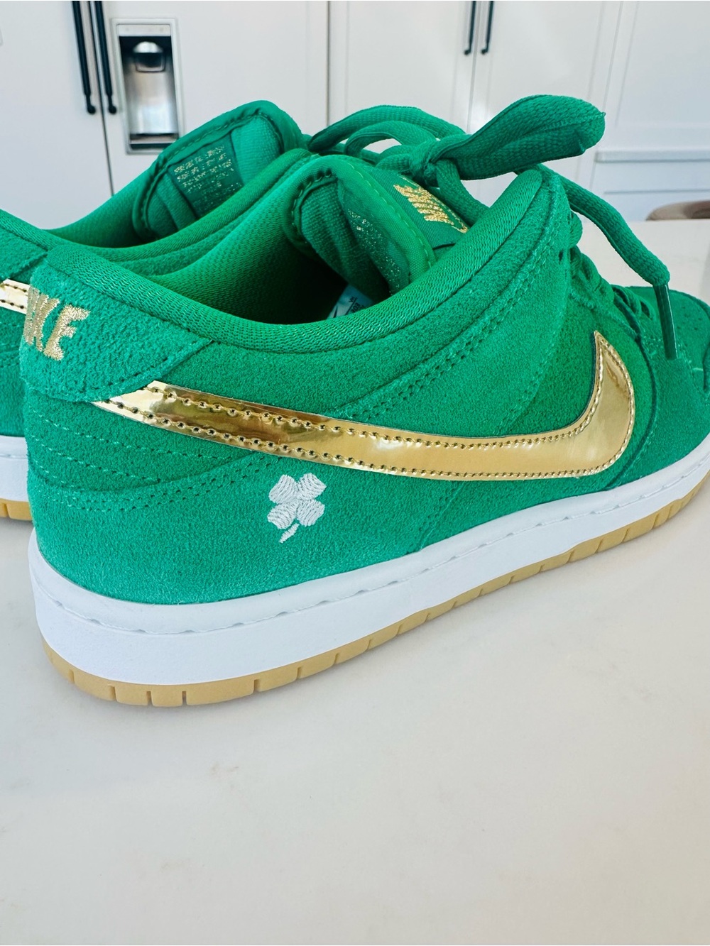 Nike Dunk Low SB 'St. Patrick’s Day 2022 - Picture 7 of 8